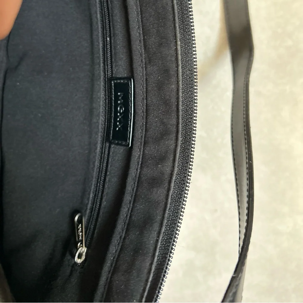 Mexx black Leather Shoulder Bag - Picture 12 of 15